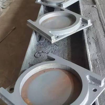 雏形初见 昌九高铁庐山南站420吨屋盖网架成功顶升