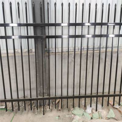 果园圈地铁丝围栏网 小区围墙防护栏网 厂家直供护栏网