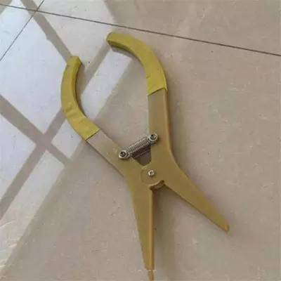 带电作业用电杆包毯固定夹大口径绝缘毯夹240-300mm多种规格毯夹