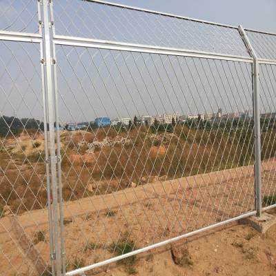 工厂围栏定做厂家 桃型柱护栏网厂家 小区围栏网 东莞铁丝网价格