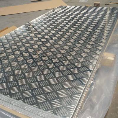 镀锌花纹钢板Q235B 尺寸1500mm宽 6米长 规格齐全