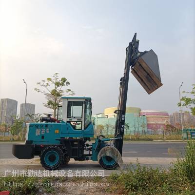 广州市白云区合众铲车改装四驱越野柴油叉车 载重3吨