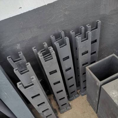 耐磨耐腐蚀的陶瓷轴套、 、无压旋流器 、ssic陶瓷圆棒、sic坩埚