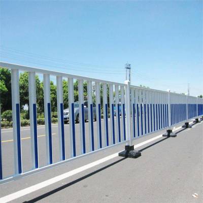 宇润 交通市政道路护栏人车分离栏杆定制蓝白交通设施防护隔离栅