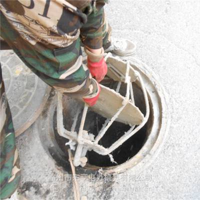 小型污水井清淤车 井有於泥该用啥设备 排污水管道清淤机器 东亨电力