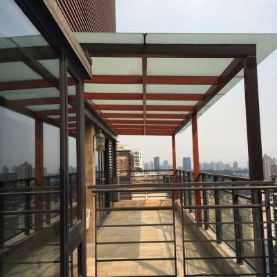 玻璃雨棚昆明钢架玻璃雨棚厂家昆明搭钢架玻璃雨棚