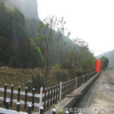 合山道路绿化护栏 pvc草坪围栏