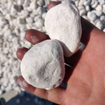 供应白色鹅卵石 公园铺路鹅卵石 海滨鹅卵石滤料 石英砂