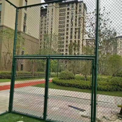 【领冠】组装式网球场围网多少钱一平米|篮球场地围网护栏网厂家安装施工