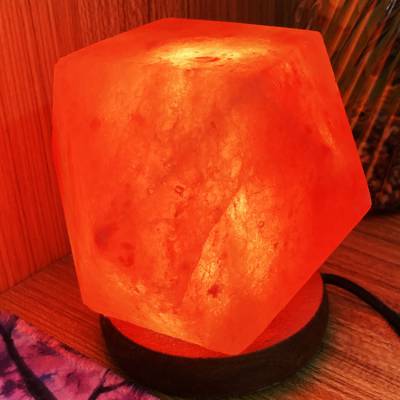 供应喜马拉雅水晶盐灯 LED创艺小夜灯壁灯1-3公斤岩灯