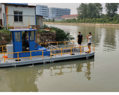 北京打捞运输水面漂浮物船 诚信为本 无锡市金兆鑫环保科技供应