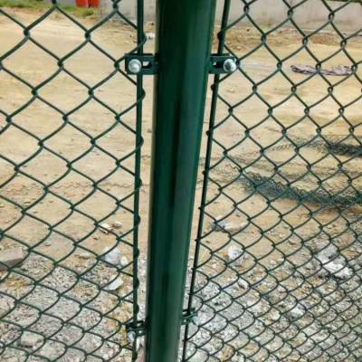 【领冠】运动场围网A学校运动场围栏网厂家安装施工