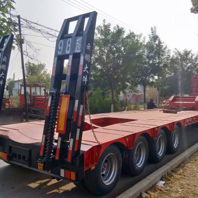 重庆有13米平板车爬梯车拉货到天津工程机械运输