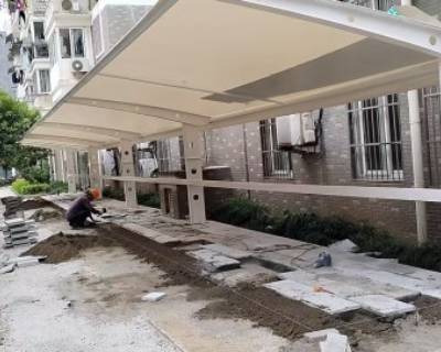 湖州阻燃膜汽车棚施工单位 宁波逸晨膜结构工程供应