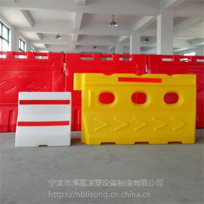 三孔滚塑水马 隔离墩 道路防撞桶生产厂家