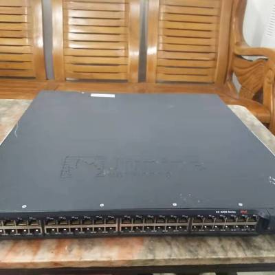 Juniper EX4300-48TάJuniper EX4200-48Tά