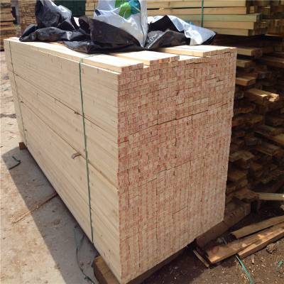 杉木板：云杉原木 小节疤床板料|铁杉原木 无节巴烘干板材