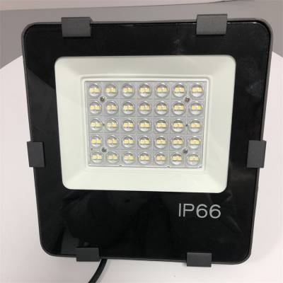 国家绿色照明工程LED投光灯  100w支架式led工业三防照明灯具