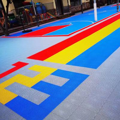 篮球场羽毛球场地悬浮地板 学校幼儿园拼接地板