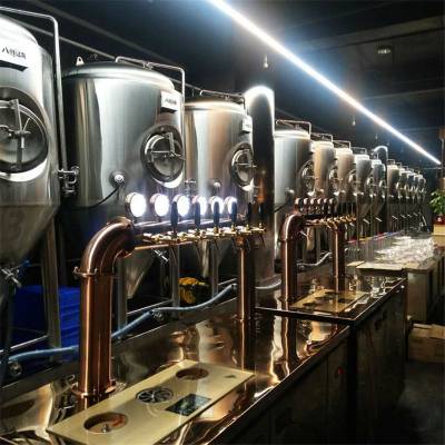 湖南精酿啤酒设备厂日产5000吨啤酒设备