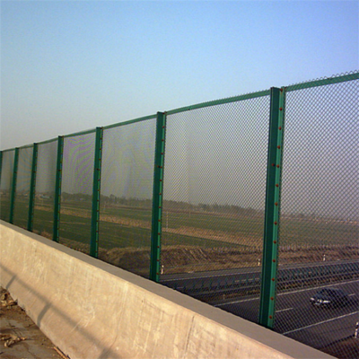 道路隔离带图片