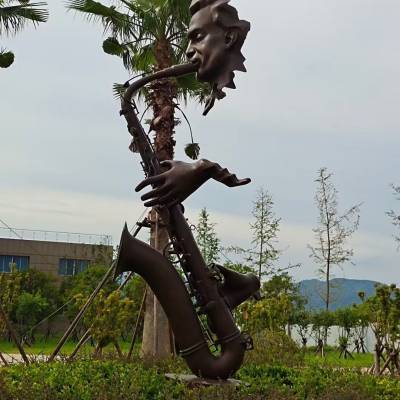 生产萨克斯人物雕塑制作 展示西洋乐器雕塑 园林小品演奏雕塑