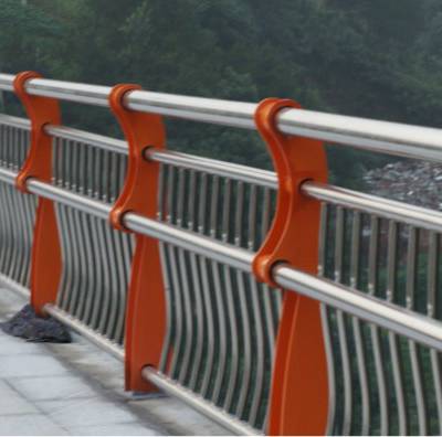 山东飞龙桥梁护栏公司-黔西南不锈钢桥梁栏杆