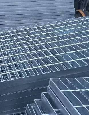 晟云磊 设备走人热镀锌钢格栅板 钢平台网格栅盖板