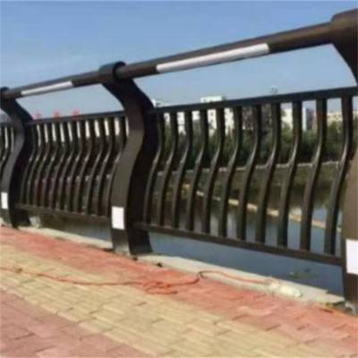 云南临沧市金鑫厂家桥梁复合管护栏造型美观大方