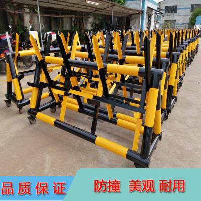 大门安全通道防撞阻隔栏 镀锌管喷漆防腐拒马路障