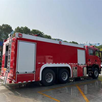 出口型重汽豪沃460马力消防车 12吨水罐消防车