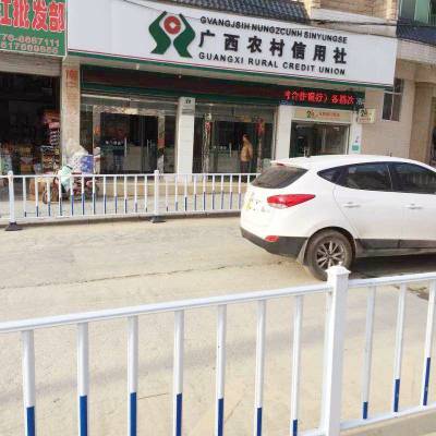 驻马店上蔡支持定制 锌钢道路护栏市政道路护栏道路护栏隔离栏市政交通护栏