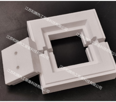苏州寿命长泡沫陶瓷炉膛定制 江苏和腾热工装备供应