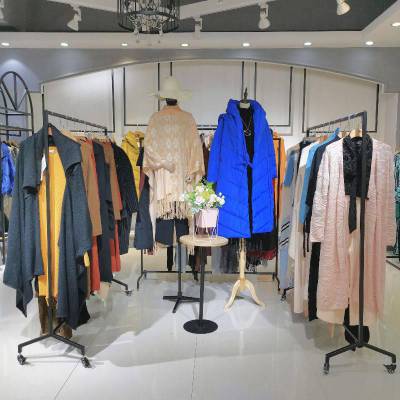 瑞琳珈娜品牌折扣女装女装批发市场 折扣服装代理品牌女装批发aa女装折扣批发