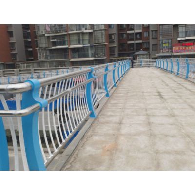 聊城飞龙桥梁护栏厂-大口径不锈钢复合管
