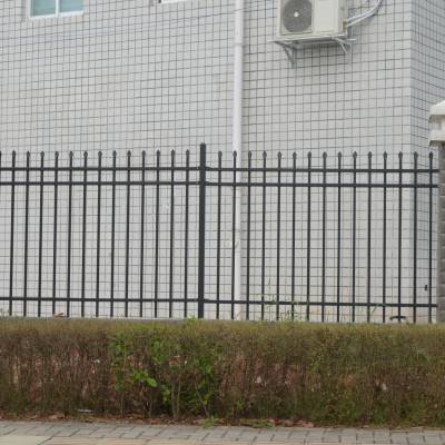 贵州安美捷护栏定制锌钢护栏、锌钢围栏、百叶窗、设备栏杆、 楼梯扶手 等等