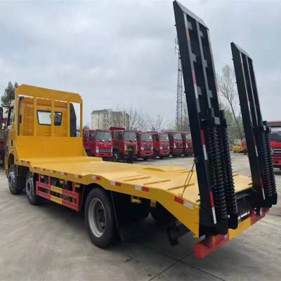 60万一汽解放平板运输车 装载拖运平板车 陕汽小三轴