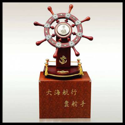 木航海舵手大摆件定做 木质工艺品定制 焕环祥工艺