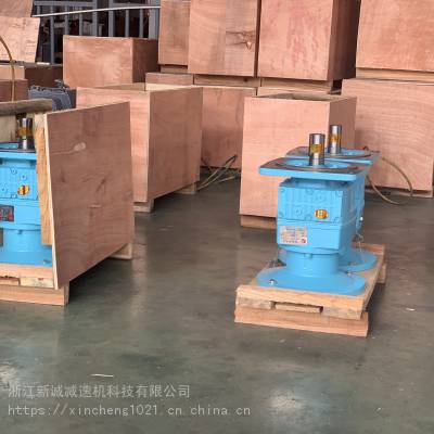 供应XCR108硬齿面斜齿轮减速机_浙江新诚减速机_创新***