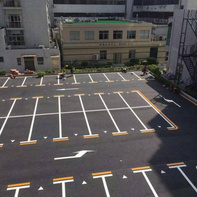 共享单车位标线本地队伍-坑梓救援车道路划线