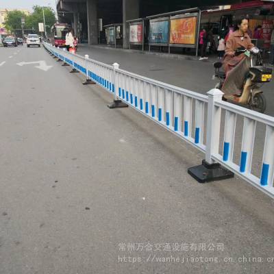 贴反光膜防眩光板护栏市政工程道路隔离维护好清理防锈