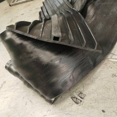 英浩供应 外贴式背贴型300*10橡胶止水带 防水耐麽