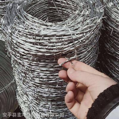 热镀锌刺绳网 防盗窃隔离网生产 刺铁丝防护网定做