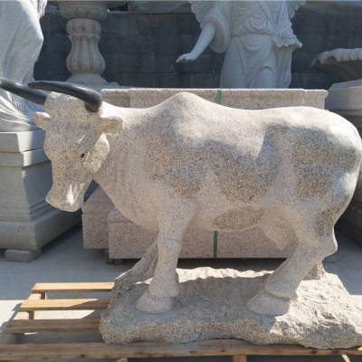 厂家批发 奶牛石雕 石头牛 园林动物石雕摆件