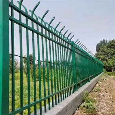 喷漆锌钢栅栏 财润丝网供应自家用两横杆围栏 异型定制