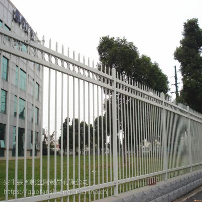 济南市政围栏厂家 公路防护栏杆 厂区锌钢护栏价格