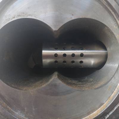 高分子材料实验室采用鑫瑞峰316材质在线振动粘度计的应用