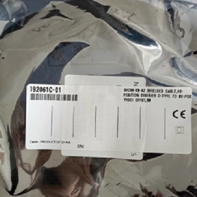 NI 190233-02 SHC68-C68-EPM 2m 68 VHDCI ת 68 VHDCI