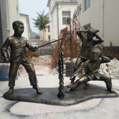 玻璃钢人物雕塑童趣玩耍放鞭炮商业街景观小品装饰