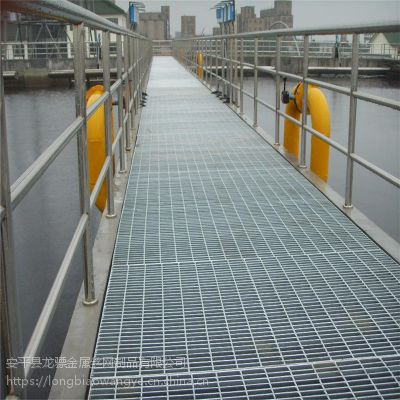 吊桥铺地格栅板 电厂钢格栅 青海水沟盖板